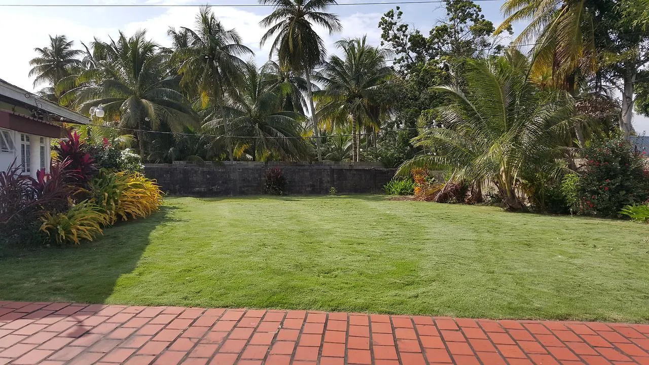 Bed & Breakfast Ramela'S B&B Saint Joseph